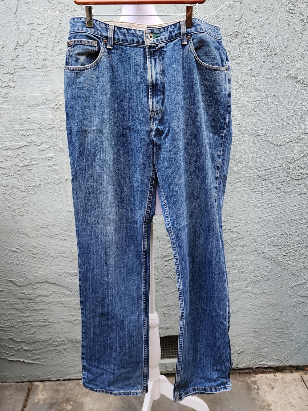 Tommy Hilfiger Mens Relaxed Fit Straight Leg Jeans Medium Wash 34x34 Denim